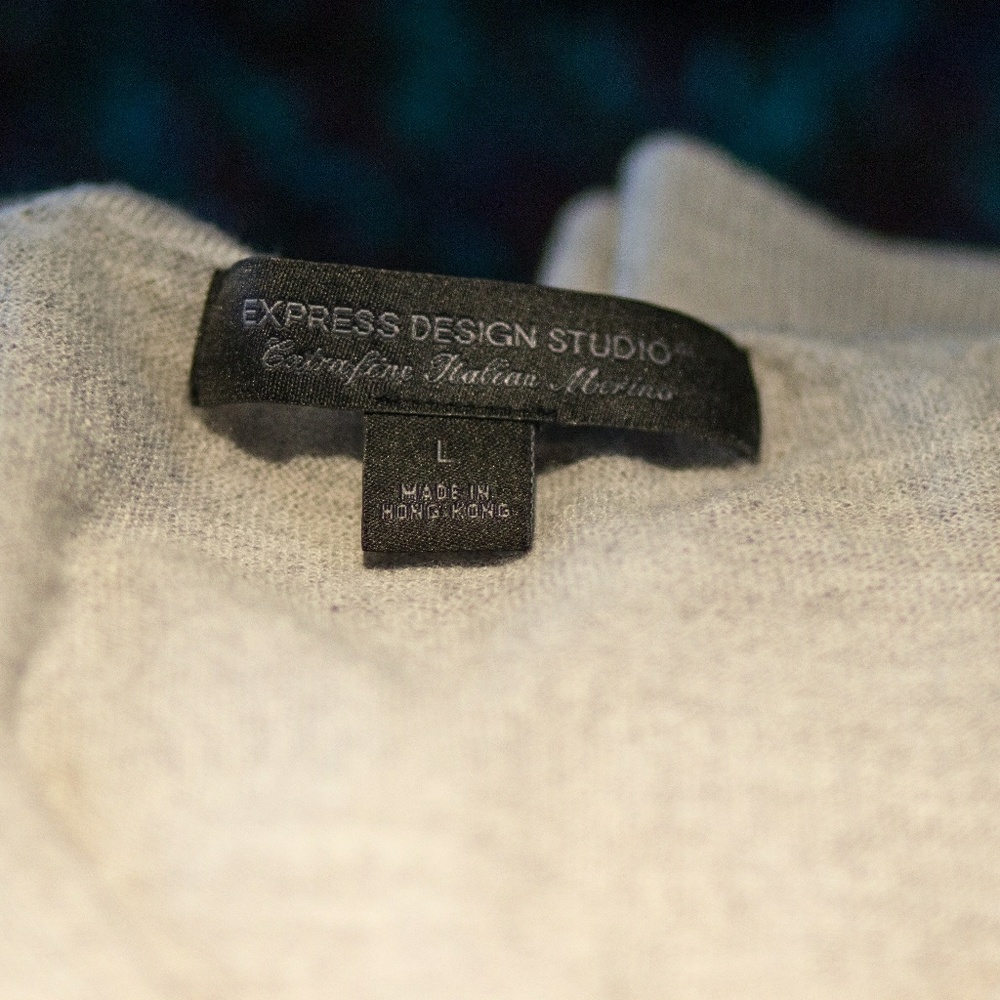 Express Design Studio V-Neck Sweater - Picture 5 of 8